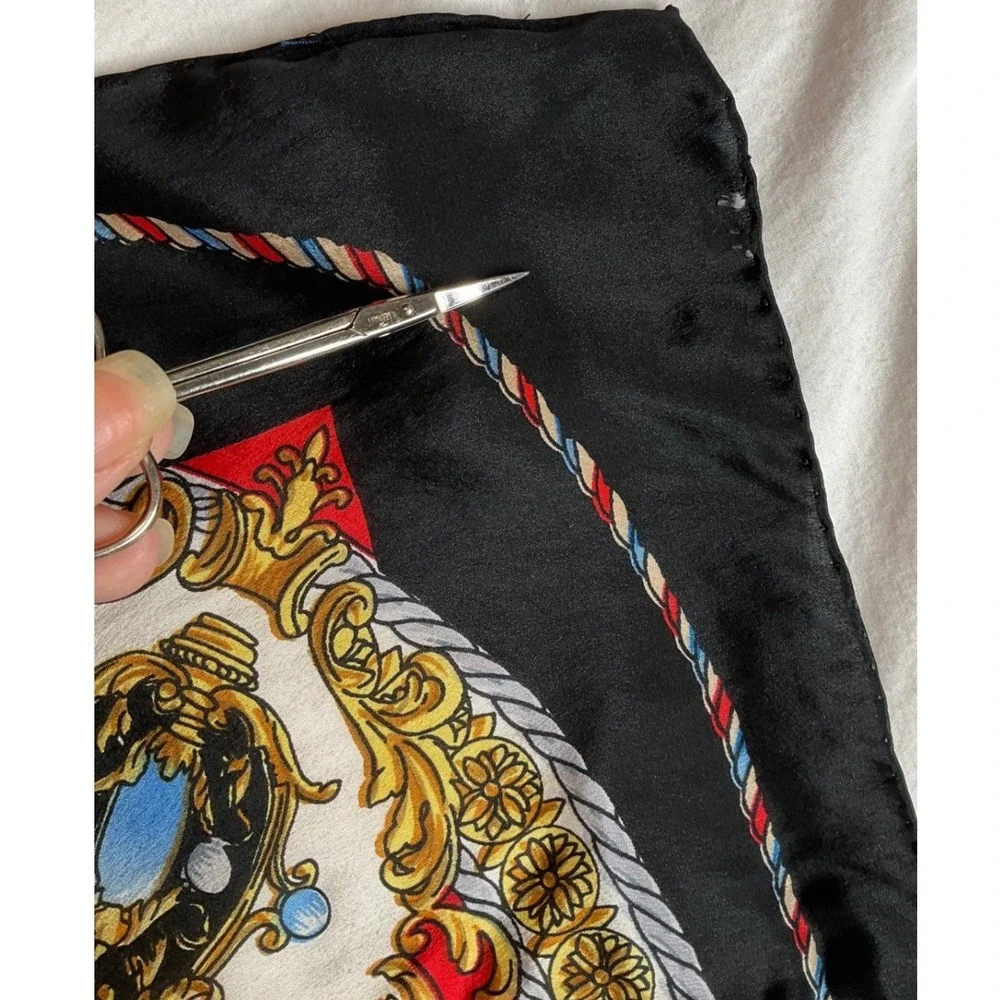 Bill Blass Silk Scarf Royalty Lion Classics for Baar & Beards Red Black Elegant